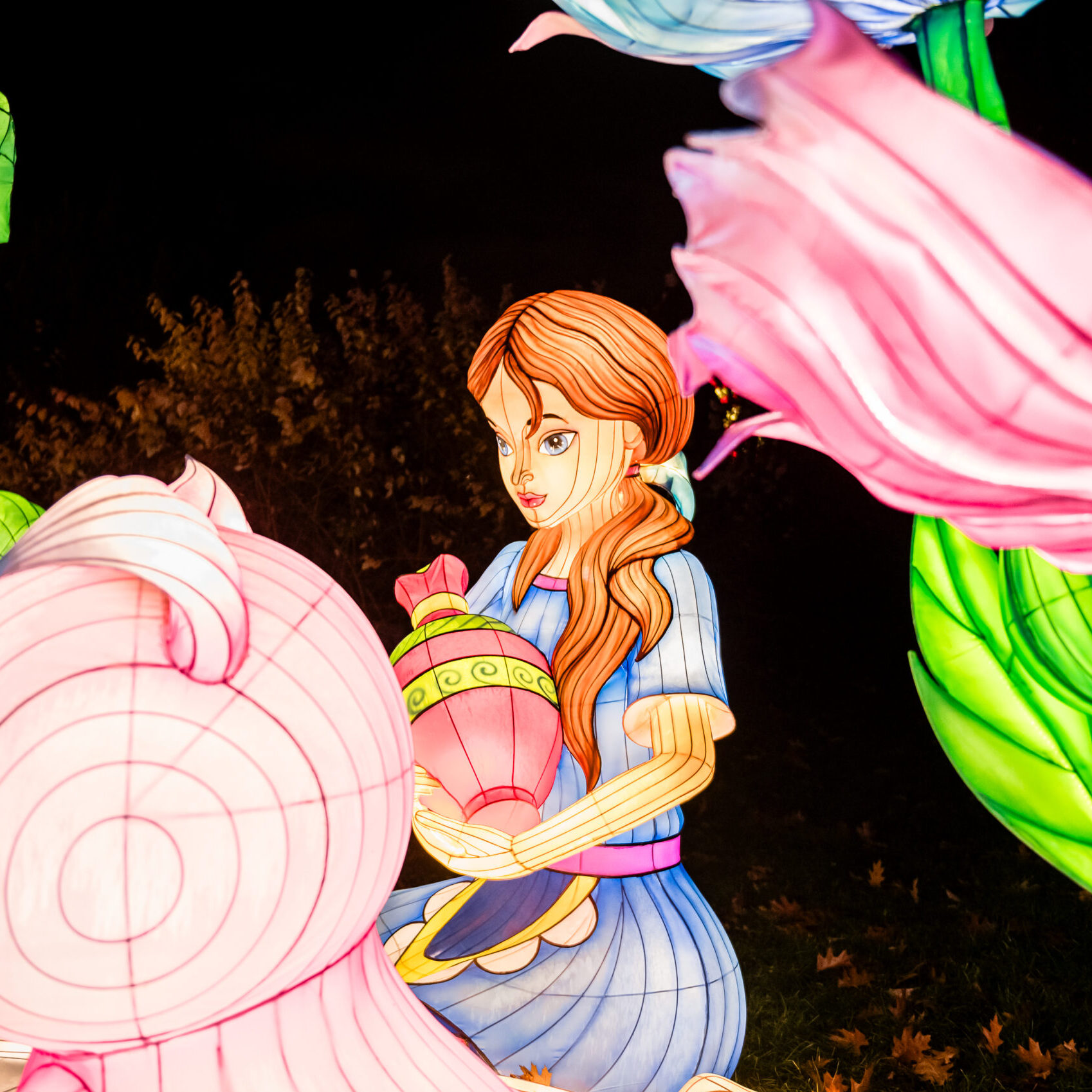 Garden of Lights – Piękna i Bestia w Warszawie